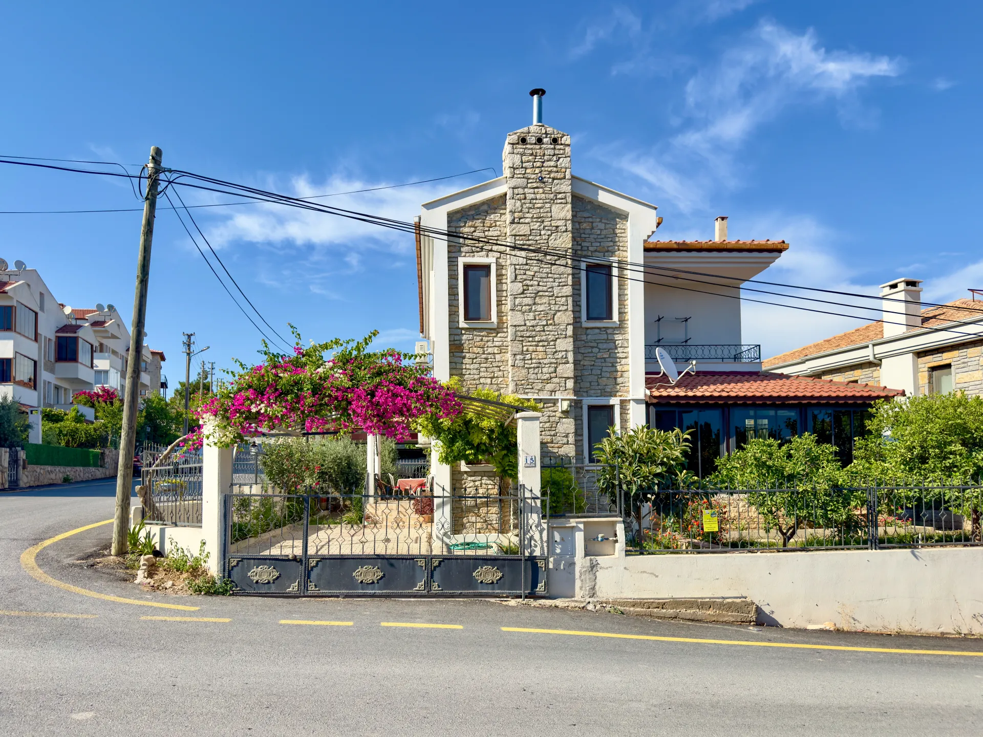 Villa Aksu