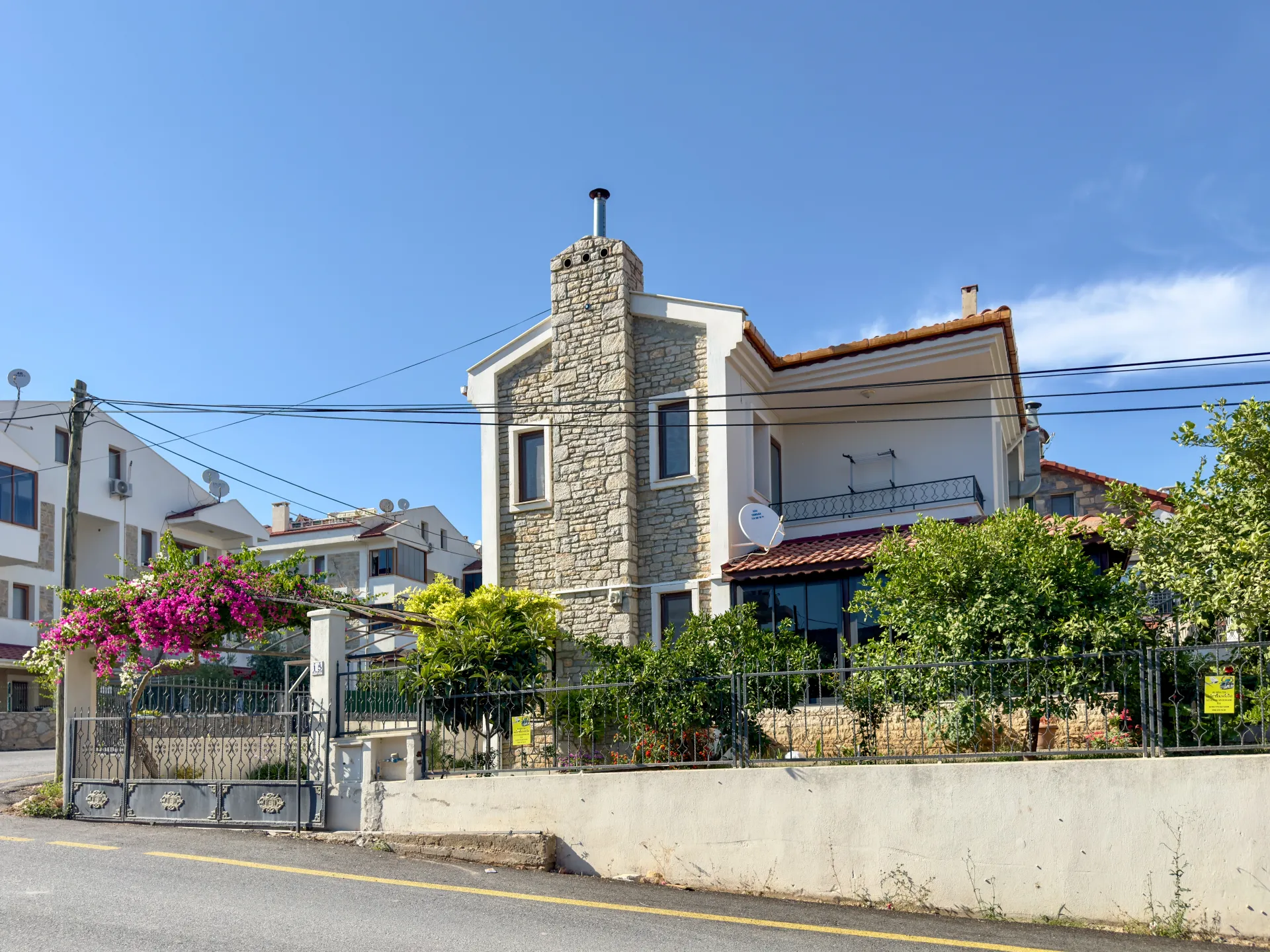 Villa Aksu